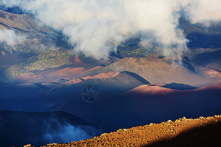 哈莱卡拉夏威夷毛伊岛黑拉卡拉火山美丽的日出场景图片