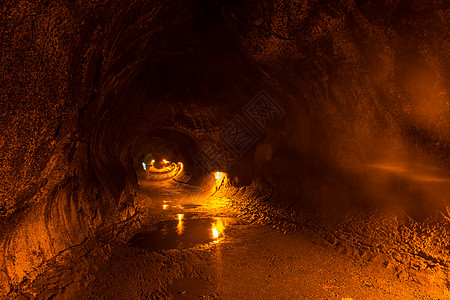 美国夏威夷大岛上的熔岩管图片