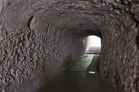 隧道用石头的墙壁图片