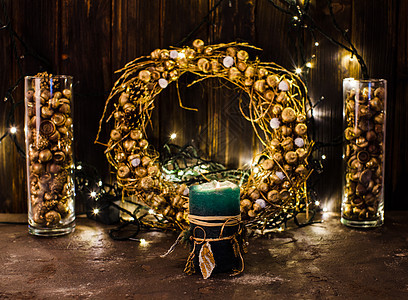 金色橡子松果眼镜花环,烛光装饰诞节金色诞装饰图片