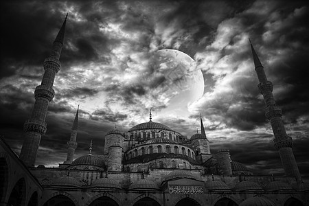 蓝色清真寺,伊斯坦布尔晚上月亮的背景下黑白摄影苏丹赫梅特位于伊斯坦布尔图片