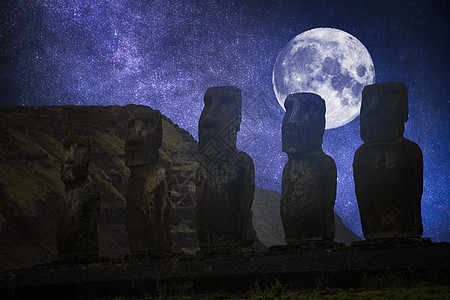 莫伊斯阿胡汤加里基复活节岛,智利夜晚,星空月亮照耀复活节岛屿图片