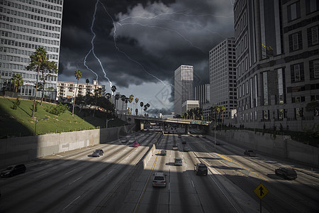 雷雨闪电洛杉矶道路城市的雷雨闪电图片