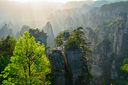 中国著名的旅游景点张家界石柱崖山日落湖南武陵源张家界山脉,中国图片