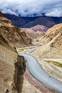 喜马拉雅山公路nh1公路拉达克,喜马拉雅山的SrinarLeh国道nh1拉达克,图片