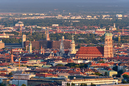 建筑俯瞰图日落时奥林匹亚图姆奥林匹克塔俯瞰慕尼黑中心慕尼黑,巴伐利亚,德国慕尼黑的鸟瞰慕尼黑,德国背景
