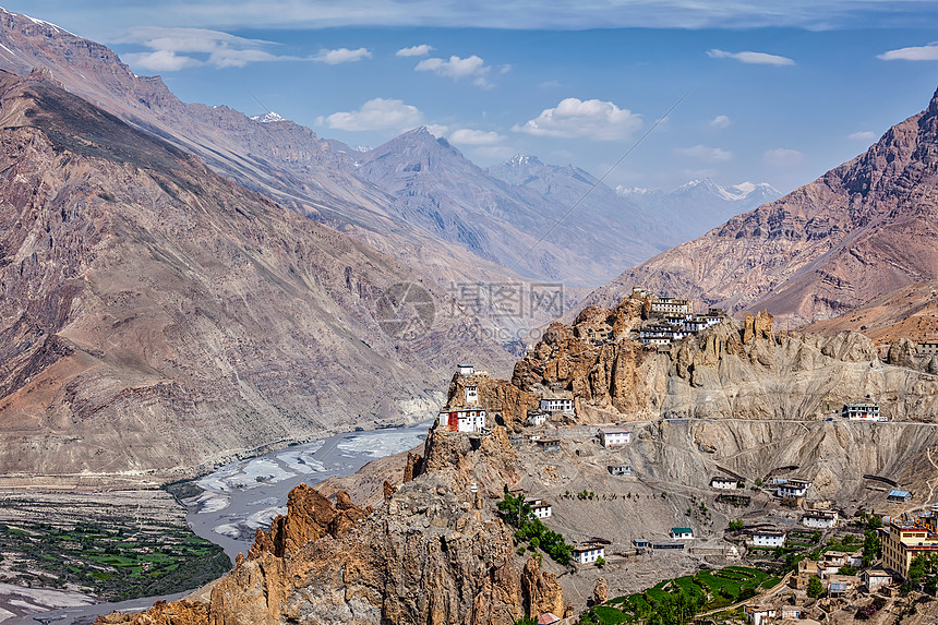 喜马拉雅山的斯皮蒂山谷丹卡尔村丹卡尔贡帕的景色印度希马查尔邦的斯皮蒂山谷喜马拉雅山上的斯皮蒂山谷丹卡尔贡帕的景色图片
