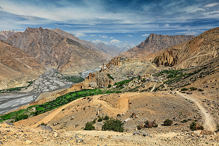 喜马拉雅山上的斯皮蒂山谷斯皮蒂河丹卡尔村丹卡尔贡帕的景色印度希马查尔邦的斯皮蒂山谷喜马拉雅山斯皮蒂山谷的景色图片