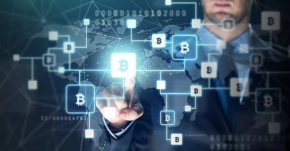 加密货币金融商业进制代码蓝色背景上用虚拟比特币区块链全息图来密切商人的关系用比特币区块链商人图片