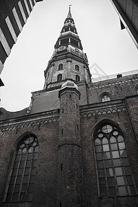 彼得里加教堂古城的街道图片