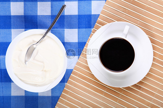 欧式早餐加杯黑咖啡图片