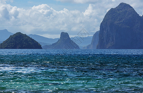 令人惊叹的海景海湾山区岛屿,巴拉望,菲律宾图片