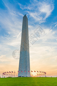 太阳低天空与华盛顿纪念碑后华盛顿特区图片