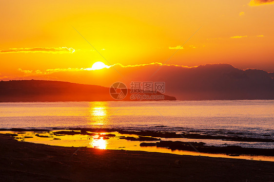 塞浦路斯海岸美丽的日落图片