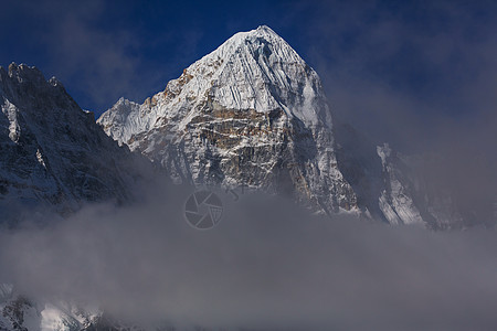 风景优美的山景,坎陈琼加地区,喜马拉雅山,尼泊尔图片