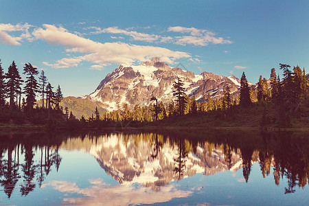 图片湖山树山,华盛顿背景图片