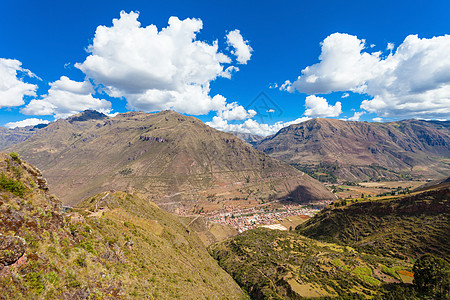 皮萨克谷中的个秘鲁村庄图片