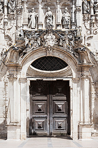 葡萄牙科英布拉的克鲁斯修道院的装饰图片