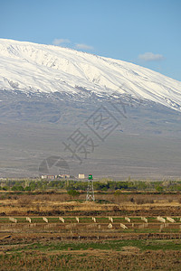 土耳其亚美尼亚边境阿拉拉特山前图片