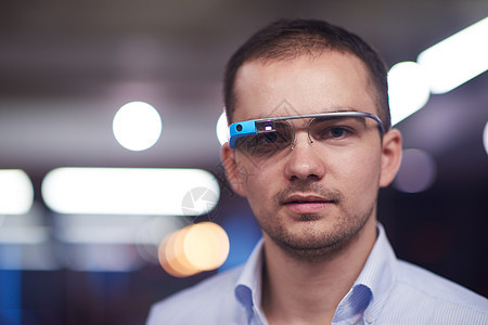 轻人用虚拟现实小工具计算机技术眼镜图片