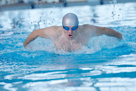 健康健身生活方式的与轻运动员游泳重新室内奥林匹克游泳池图片