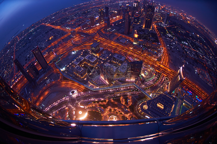 迪拜夜天际线迪拜街道晚上迪拜alyaqoub塔迪拜千广场迪拜酋长扎耶德路晚上迪拜夜景迪拜城市景观夜图片