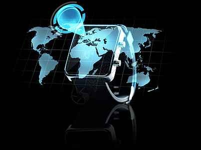 现代技术,导航,定位传输象媒体黑色智能手表与世界GPS标记投影屏幕上图片