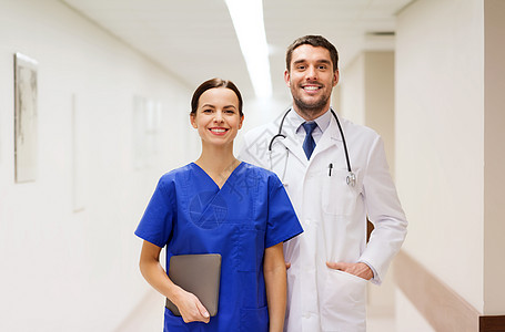 医疗保健,专业,人医学微笑医生穿着白色外套护士与平板电脑医院图片
