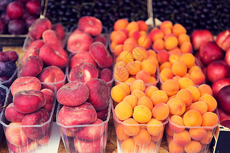 销售,收获,食品,水果农业蟠桃杏塑料盒街头市场图片