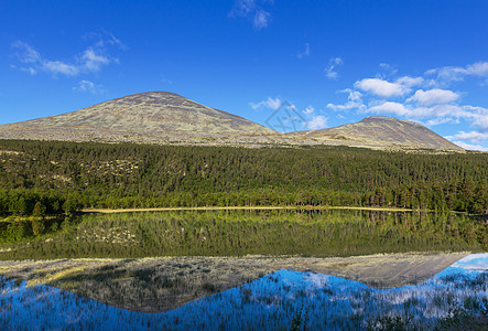 挪威的山脉,乔图内门公园图片