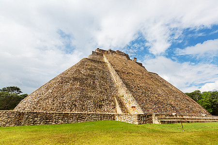 库库尔坎金字塔墨西哥尤卡坦的玛雅金字塔背景