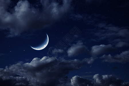 夜空中的月亮星星图片