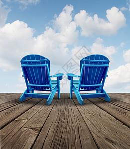 退休放松财务规划符号与两个空的蓝色阿迪朗达克椅子个木制露台甲板上,与天空视图未来成功投资战略的商业自由图片