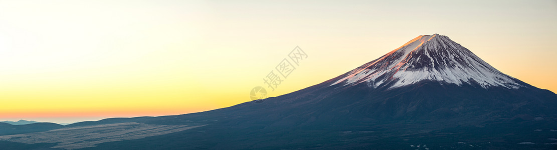 富士山冬季日出全景图片