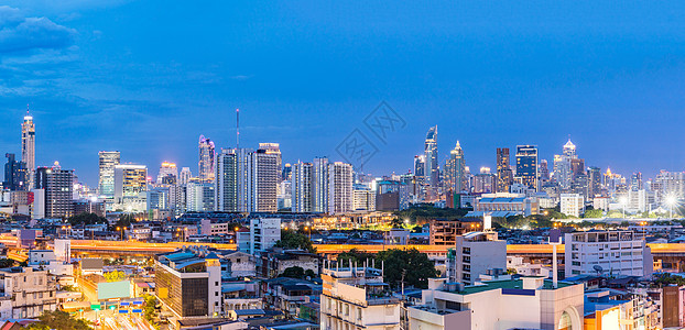 全景曼谷中央火车站与天际线城市景观日落泰国图片