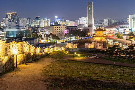 韩国建筑韩国首尔的HunginjimunDongdaemun门的城市景观背景