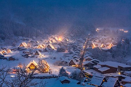 冬季景观的西拉卡瓦戈淡出与雪府楚布日本图片