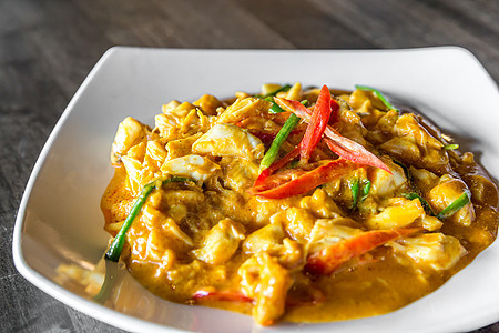 辣椒蟹肉与咖喱炒泰国风格的美食食品图片