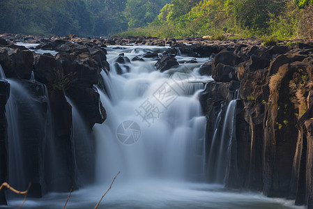 老挝美丽的瀑布图片