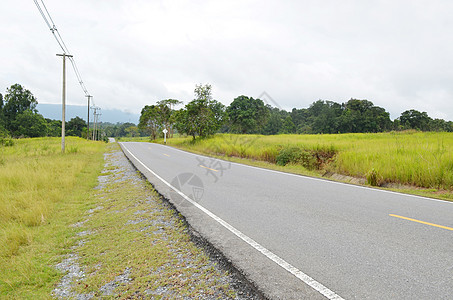 农村沥青道路路段图片