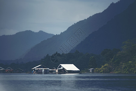 热带湖泊山脉,自然景观图片