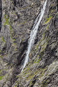 瀑布岩石山,美丽的自然挪威瀑布岩石山,挪威图片