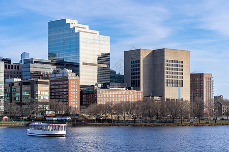 波士顿市中心城市景观沿查尔斯河与天际线建筑波士顿市,马里兰州,美国图片