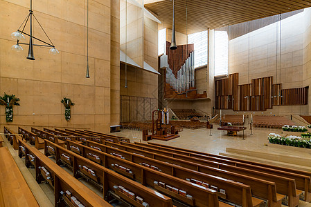 美国加州洛杉矶市中心们的天夫人大教堂的内部背景图片