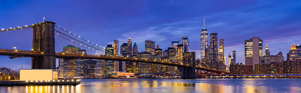全景布鲁克林大桥与曼哈顿下城摩天大楼纽约市,纽约,美国图片