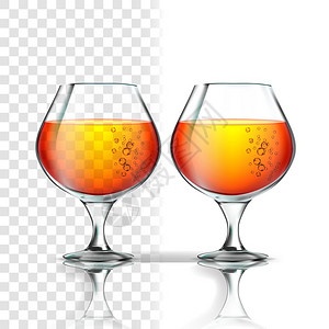 含白兰地威士忌波旁酒朗姆或苏格兰威士忌的杯子有透明背景的泡图片