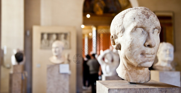一座雄雕像现代希腊原创的复制品对博物馆的概念很有帮助图片