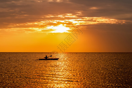 海上的日落图片
