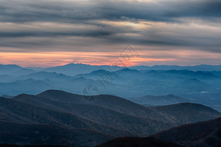 公园日落风景山脉图片