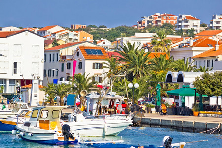 地中海城市诺瓦利亚滨风景帕格岛croati图片
